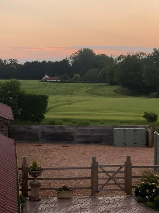 Villa Idyllic Rural Retreat - Stunning 2 Bed Annex. Wood Norton Exterior foto